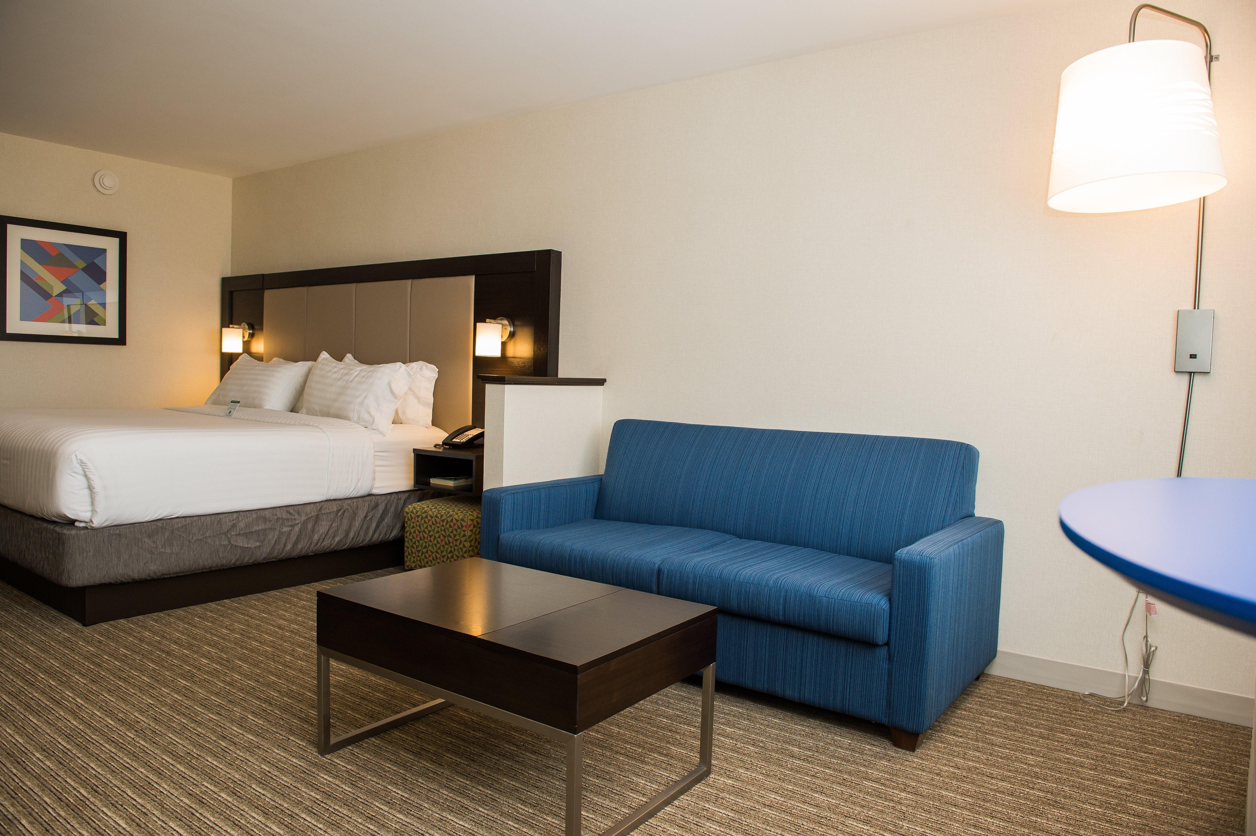 Holiday Inn Express & Suites - Marietta By Ihg Екстериор снимка