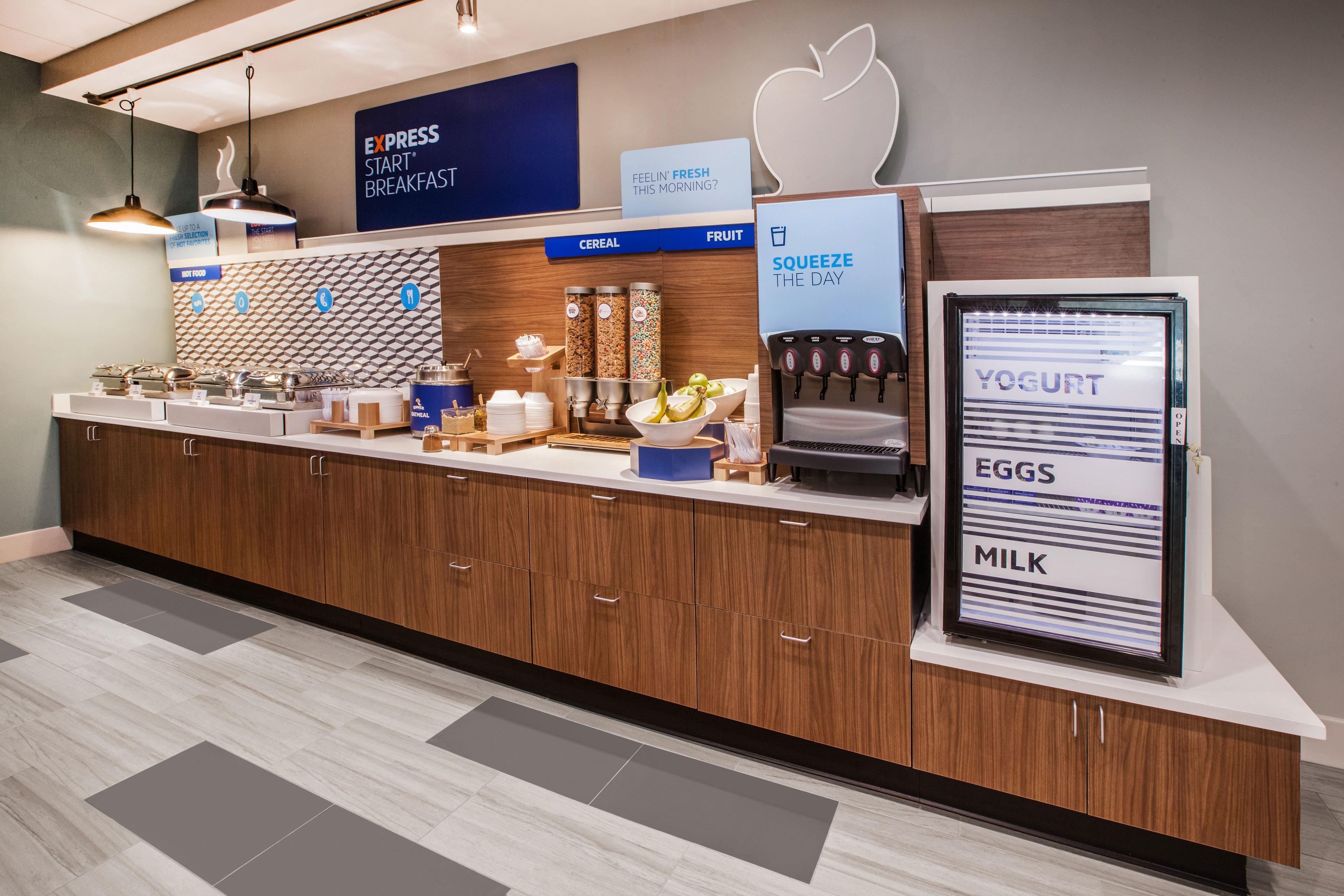 Holiday Inn Express & Suites - Marietta By Ihg Екстериор снимка