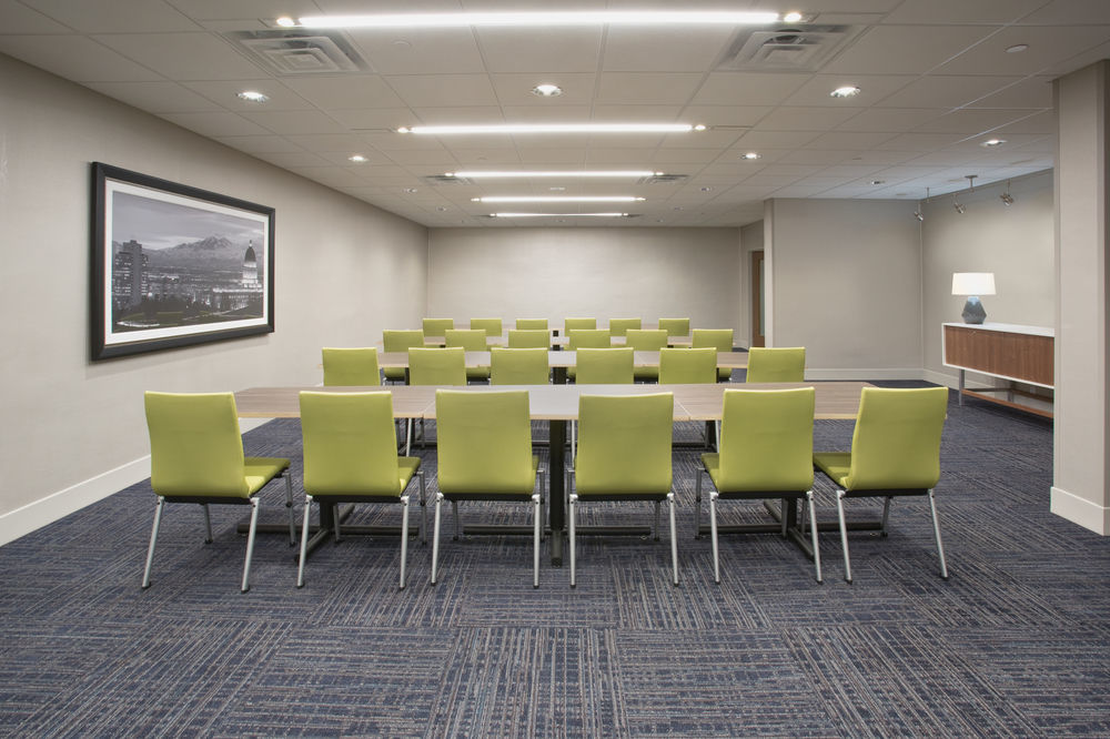 Holiday Inn Express & Suites - Marietta By Ihg Екстериор снимка