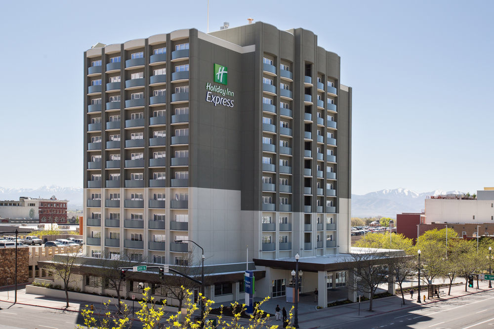 Holiday Inn Express & Suites - Marietta By Ihg Екстериор снимка