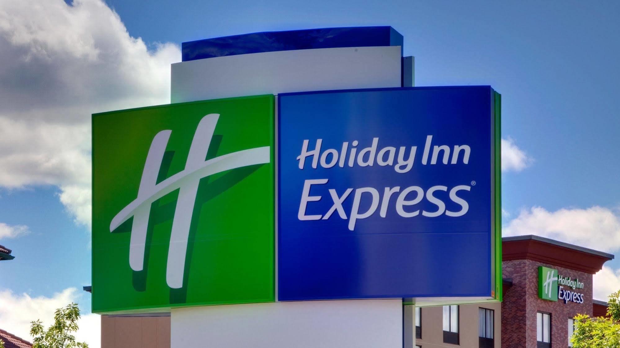 Holiday Inn Express & Suites - Marietta By Ihg Екстериор снимка